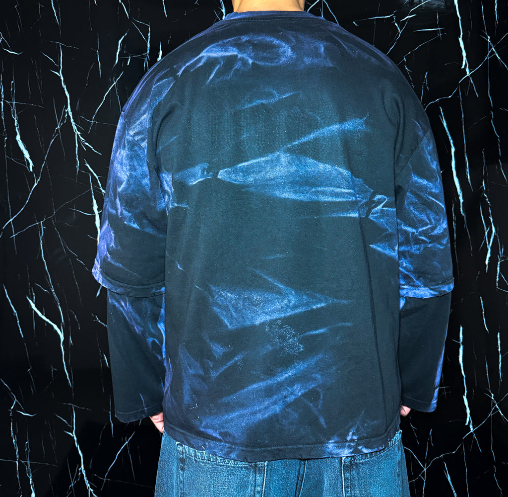 Long sleeve space