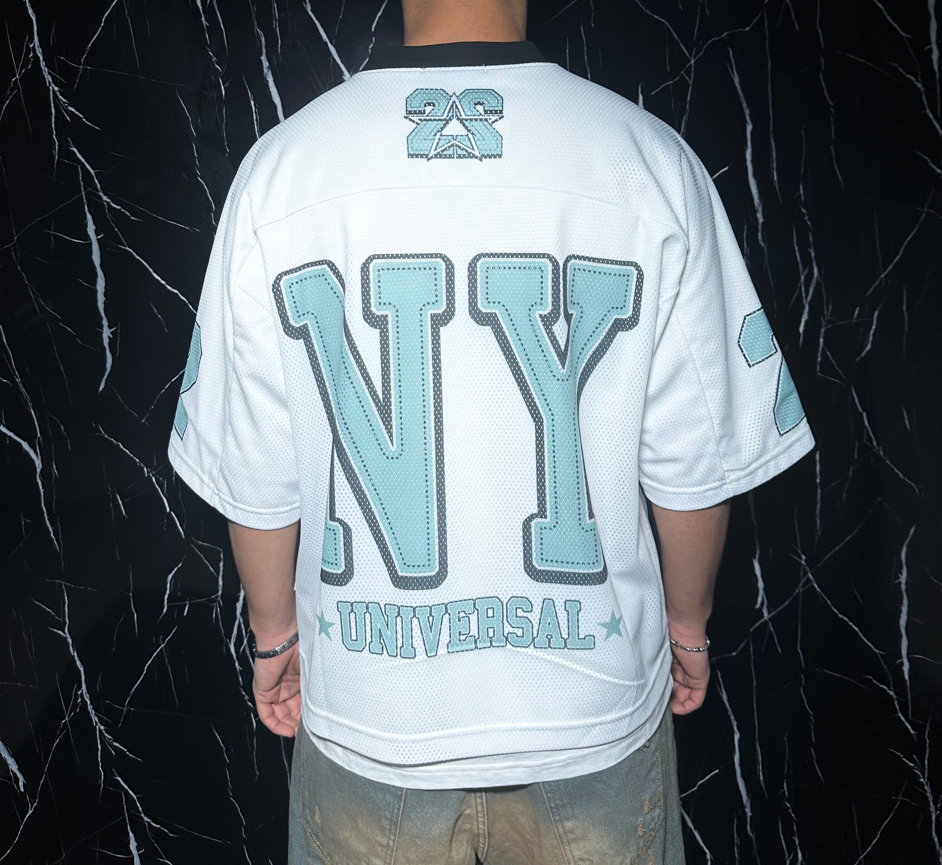 T-shirt universal